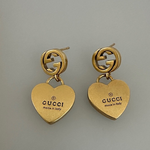 Gucci Gold Logo Heart Earrings - Picture 2 of 6